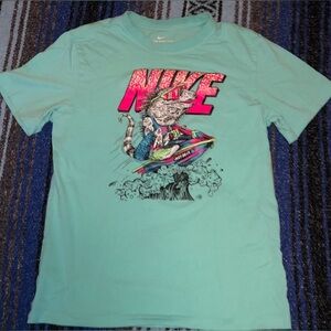 Men’s small Nike tee lot.
